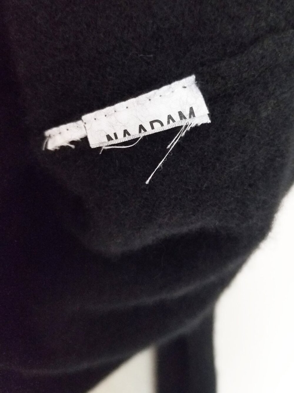 NAADAM Lightweight Cashmere Boatneck Sweater M Off Shoulder Black $148 Luxury - Picture 11 of 16